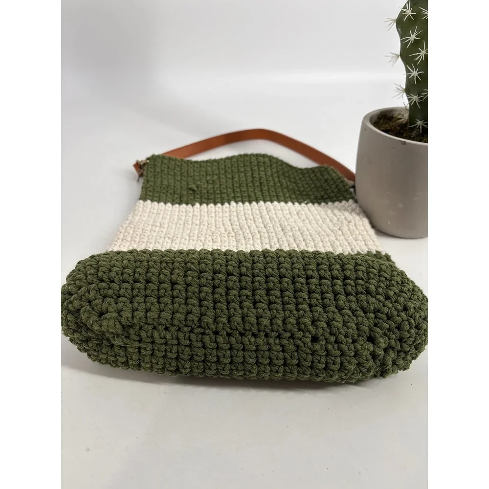 Handmade Crochet Knit Bumble Bee Lined Boho Shoulder Bag Green Cream Tote